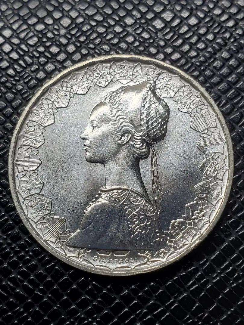 イタリア　1984年　ルネッサンス様式の貴婦人　コロンブス船団　500リラ　銀貨 イタリア 1984年 ルネッサンス様式の貴婦人 コロンブス船団 500