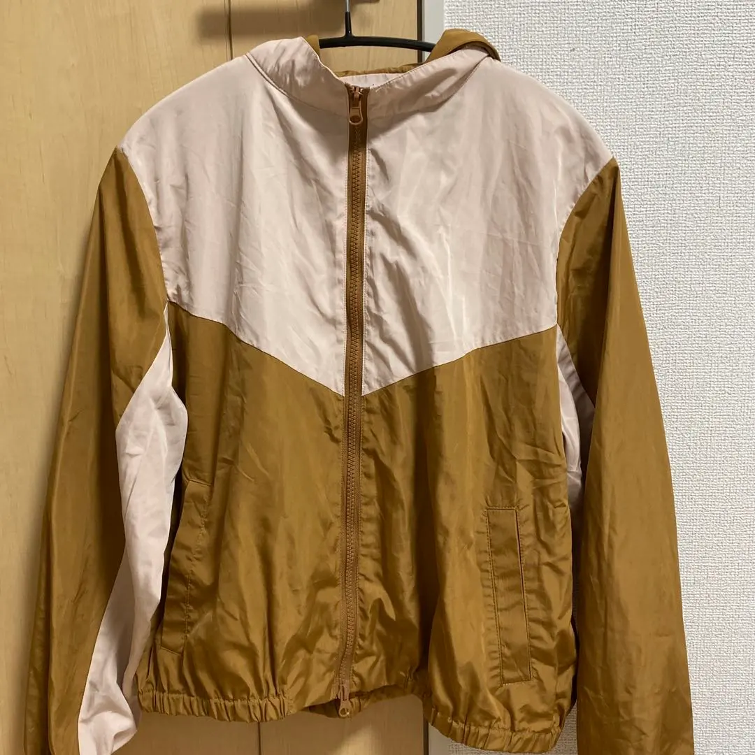 Thumbnail of MAJESTIC LEGON / amelier Color Block Mountain Parka