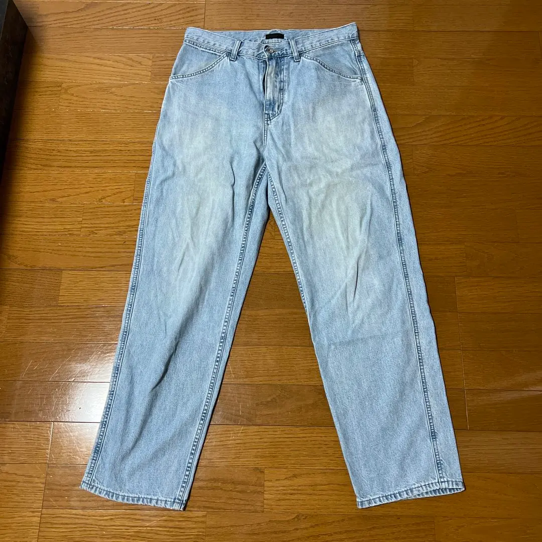 優衣庫 牛仔褲 淺藍色 寬鬆 直筒 牛仔 男士 的縮圖