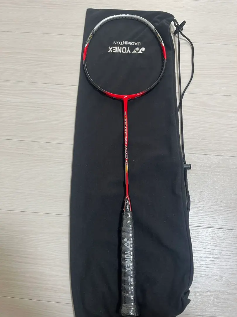 全新 羽毛球拍 ARMORTEC 700 紅色 3U 的縮圖