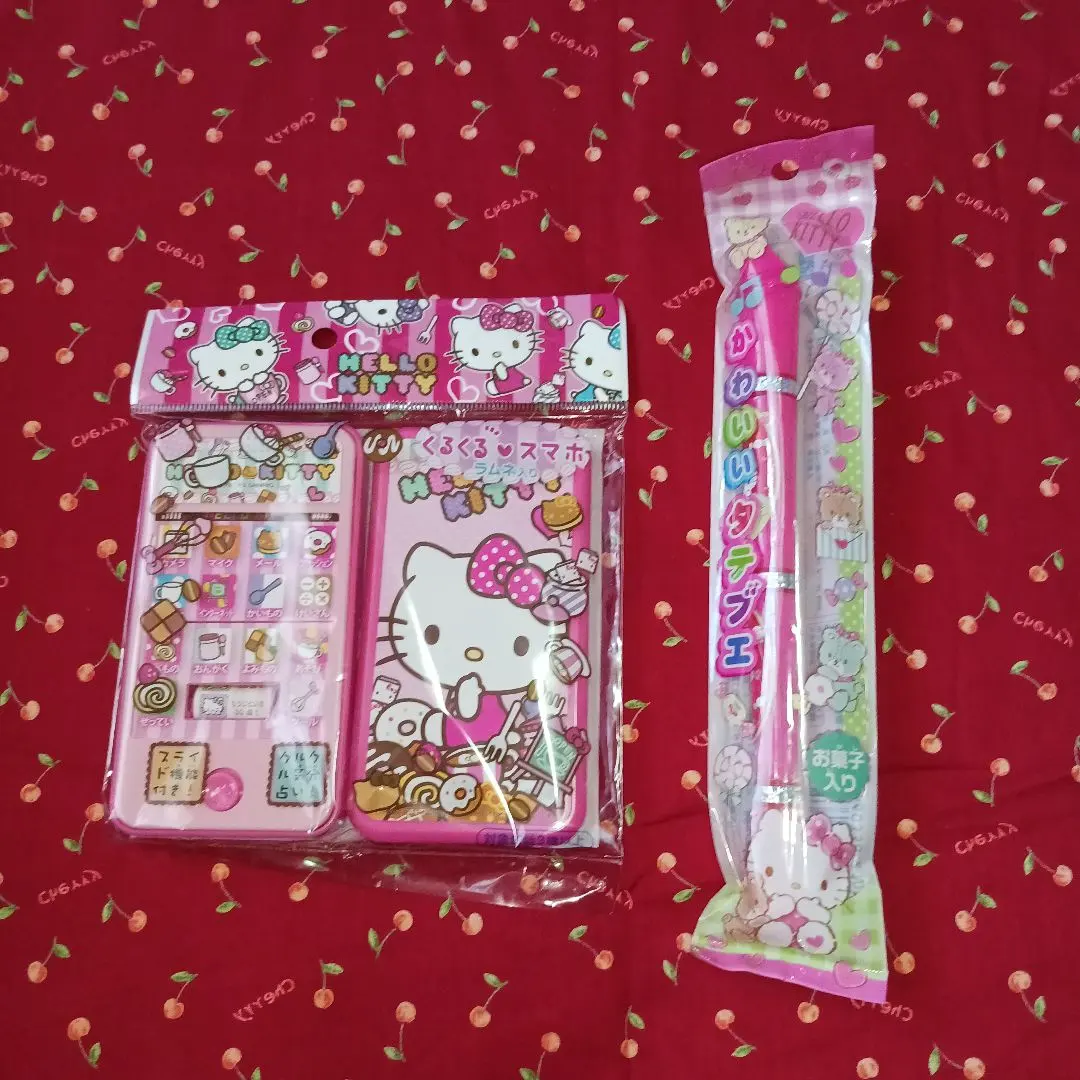 Thumbnail of Hello Kitty Gurguru Smartphone (with Ramune) & Cute Vertical Flute (with Ramune)