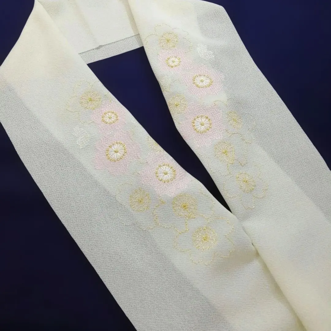 Thumbnail of New, Unused, Japanese Clothing Accessories, Half-Collar, Embroidered for Kimono, Furisode (Long-sleeved Kimono), 6