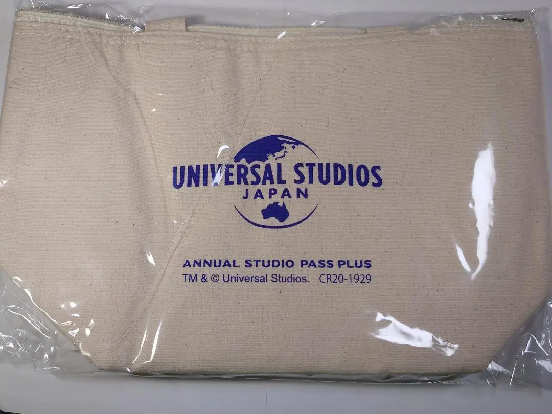 非売品 USJ 年間スタジオ・パス・プラス オリジナル ピンバッジ
