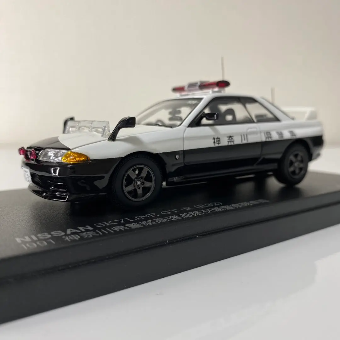 レイズ　ニッサンスカイラインGT-R(R32) 神奈川県警察 レイズ ニッサンスカイラインGT-R(R32) 神奈川県警察 - メルカリ