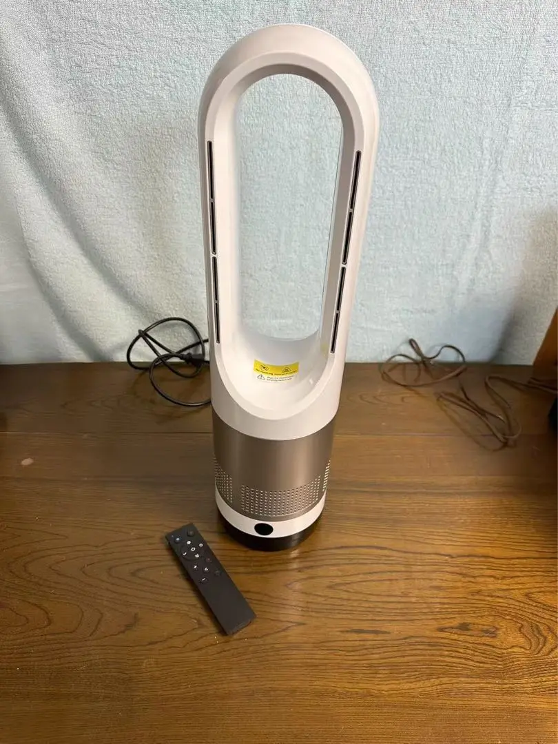美品 タワー型の扇暖風機 セラミックヒーター UML-018JR ホット
