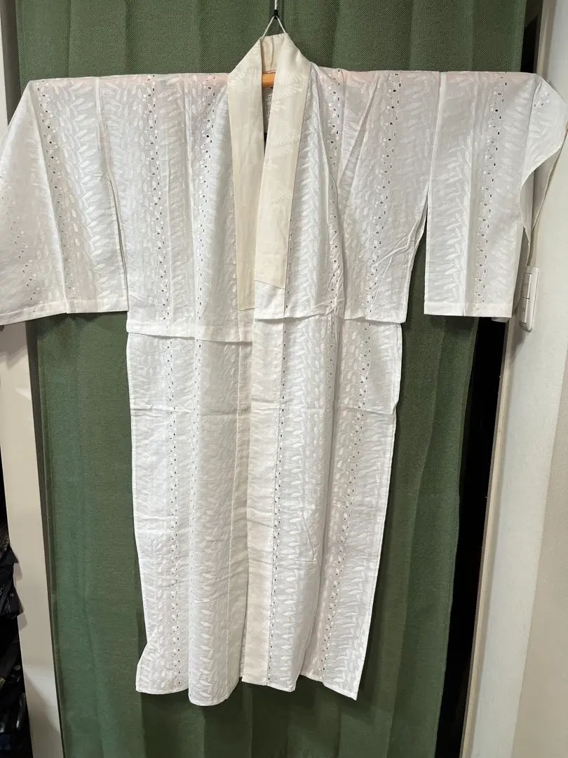 Thumbnail of Cotton lace juban (undershirt)