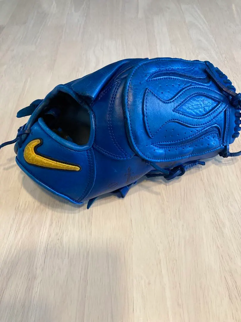 岩隈久志　限定品モデル　NIKE　SIGNATURE MODEL 2025年最新】岩隈久志 グローブの人気アイテム - メルカリ