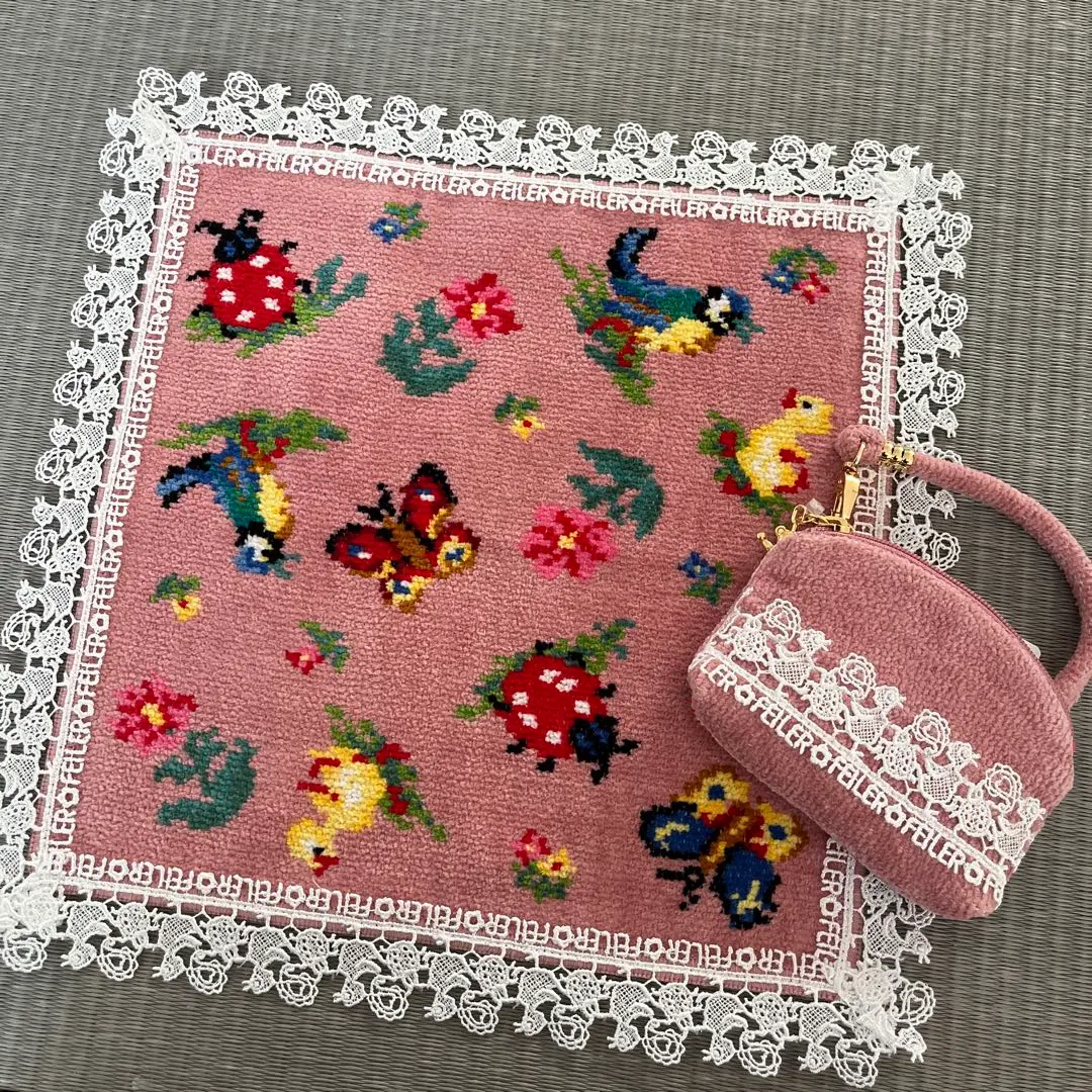 Thumbnail of Feiler & Chinzawa Lace Towel Handkerchief & Side Pouch Heidi Pink