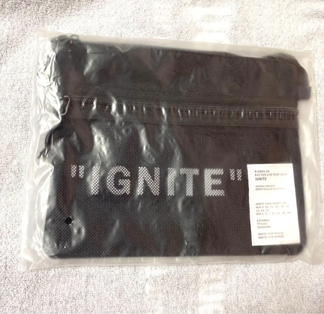 KAT-TUN - KAT-TUN サコッシュ 新品・未使用品 KAT-TUN サコッシュ（IGNITE） - メルカリ