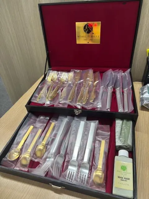 【新品未使用】NOBELJUBILEE/カトラリー20本セット/ゴナ・セリン 新品未使用】NOBELJUBILEE/カトラリー20本セット/ゴナ・セリン