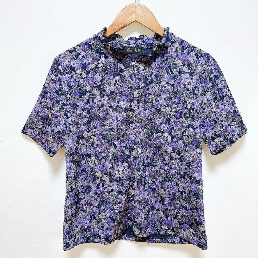 Thumbnail of Move Plata (M) Floral Pattern Half-Zip Short Sleeve Cut and Sew