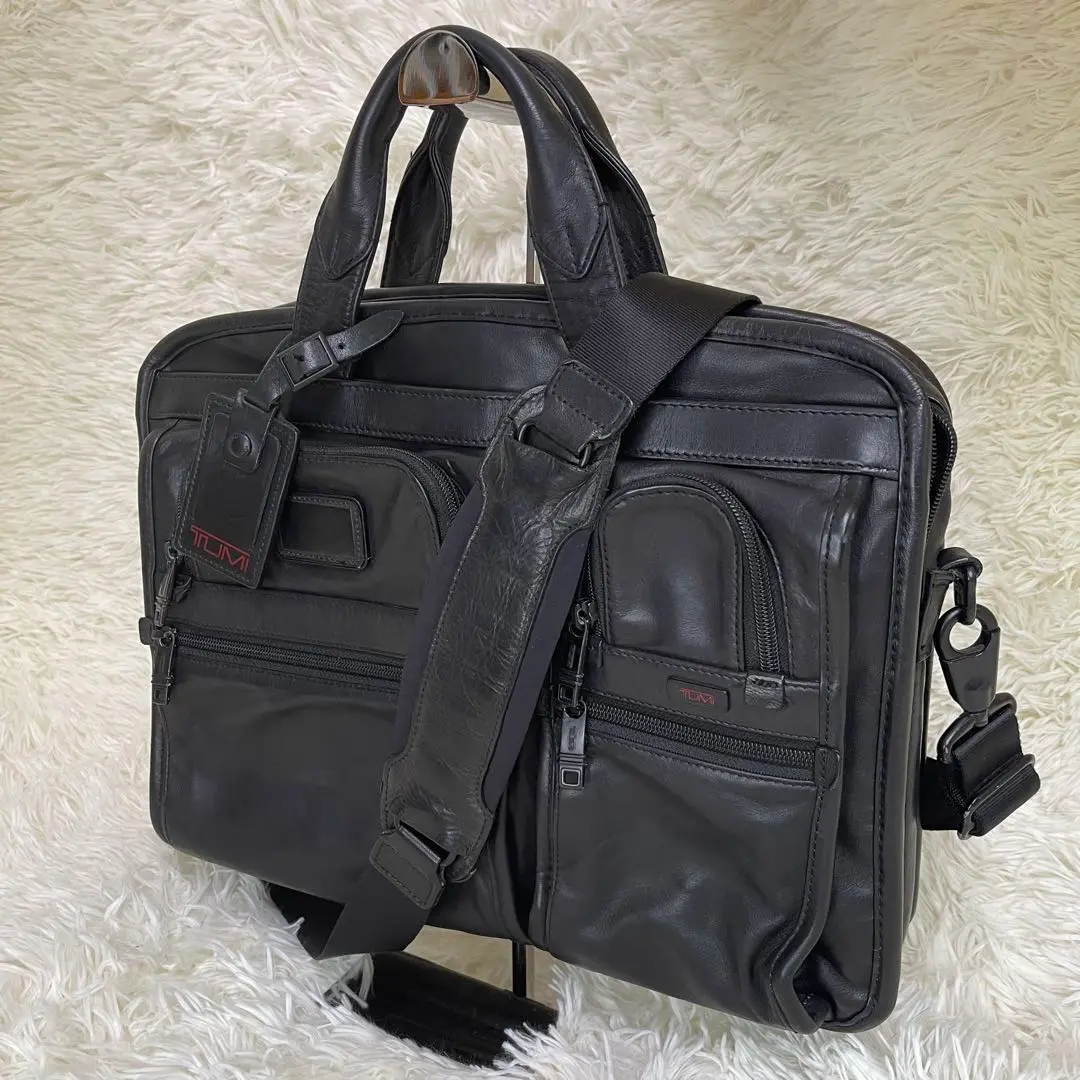 トゥミ 96516DH レザーT‐Pass MIDスクリーンPCブリーフ　美品 2025年最新】96516 TUMIの人気アイテム - メルカリ