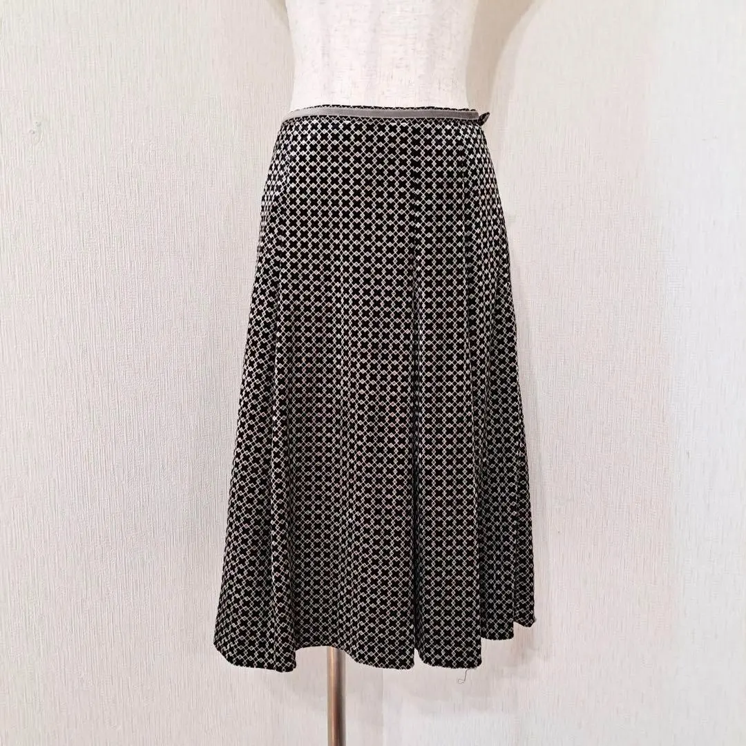 Thumbnail of Polfa Ball Geometric Pattern Flare Skirt 【W64】Midi Length