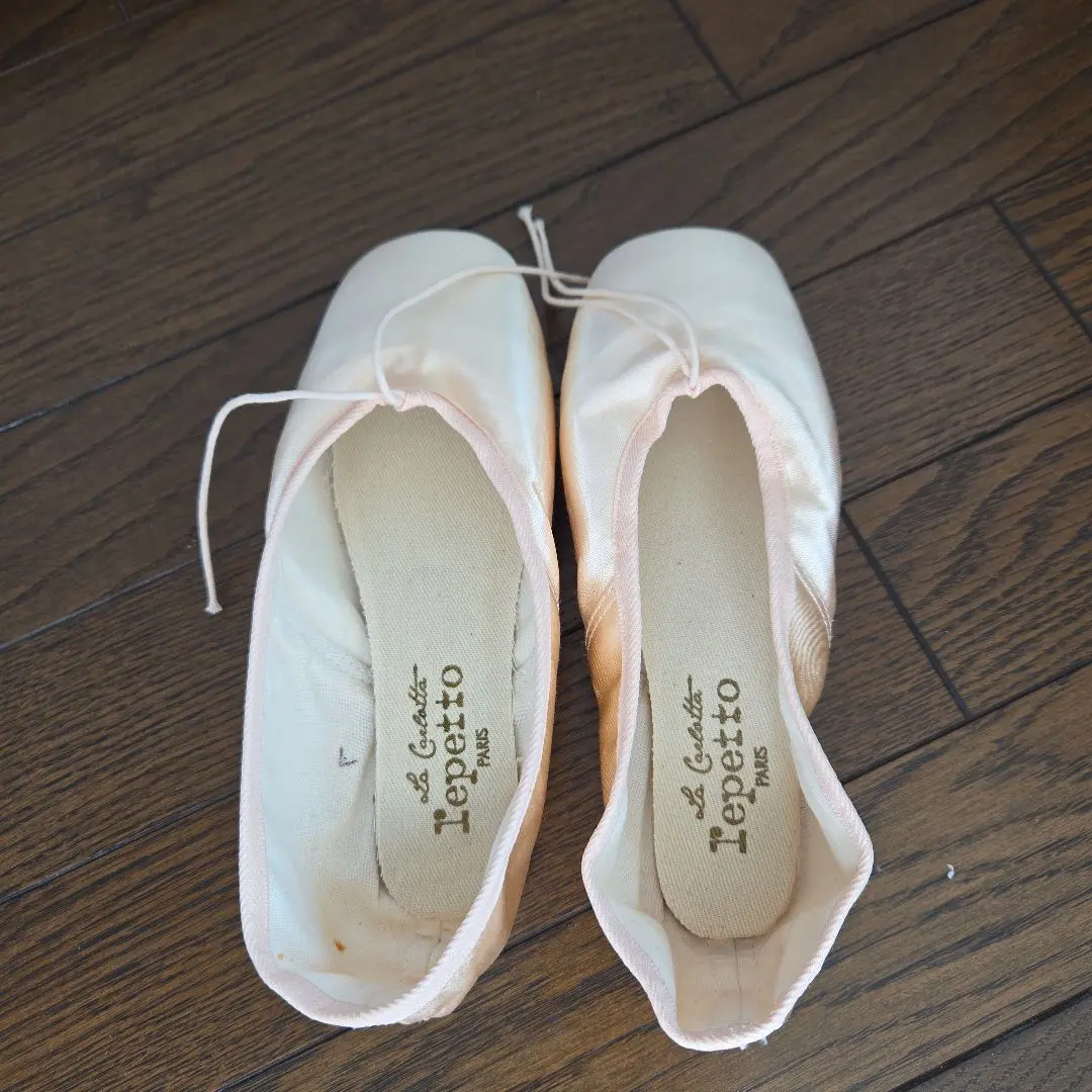新品未使用　Repetto カルロッタ26.5 普通幅 2025年最新】レペット カルロッタの人気アイテム - メルカリ