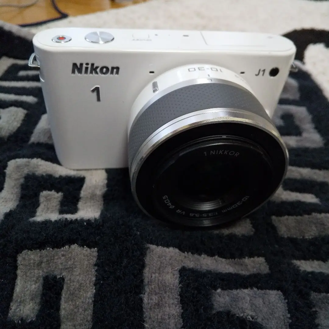 NIKON1 J1 ジャンク ジャンクカメラ修理 NIKONミラーレス J1が500円!禁断の修理方法