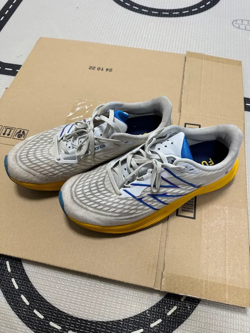 Amazon.com | New Balance Men's FuelCell Prism V1 Running