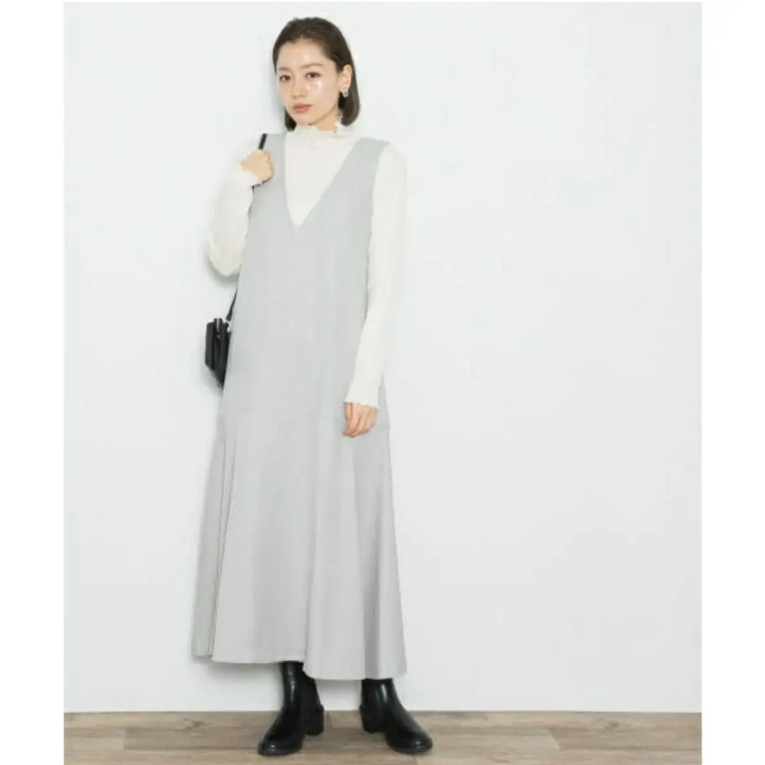 【新品】Sonny Label 仿羊毛低腰喇叭连衣裙 的縮圖