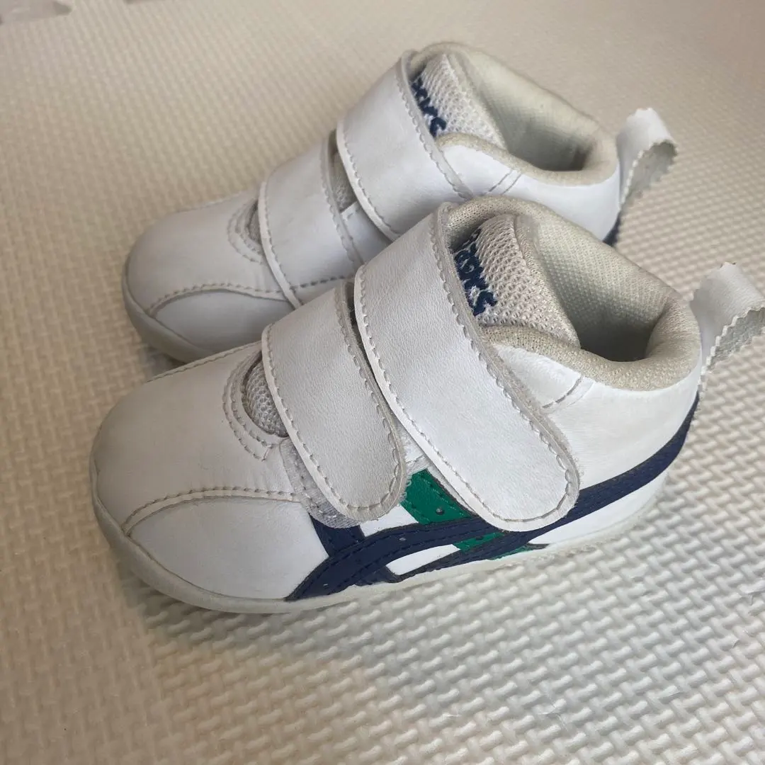 Thumbnail of ASICS baby shoes, white, first shoes