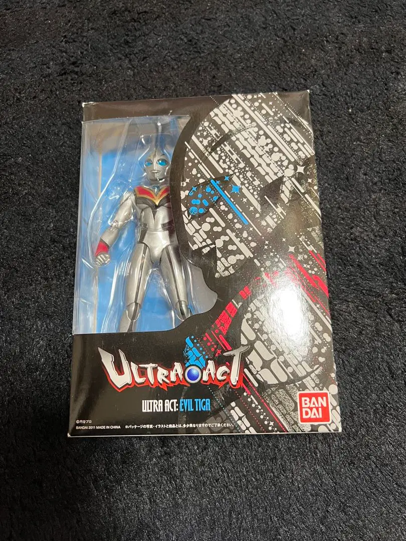 ULTRA-ACT EVIL TIGA イーヴィルティガ ウルトラアクト Amazon.com: Bandai Tamashii Nations Evil Tiga - Ultra-Act