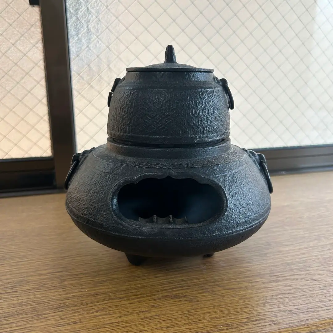 値下げしました！南部鉄器 鐵器 薫山工房 茶釜 風炉釜 茶道具 Amazon.co.jp: 茶道具 南部鉄器 茶の湯釜 風炉釜 薫山銘 釜環