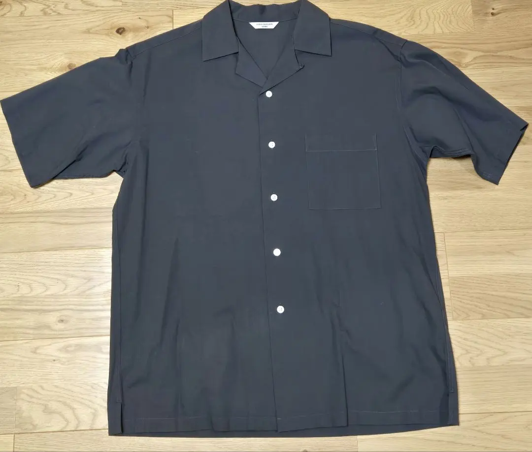 Thumbnail of URBAN RESEARCH short-sleeved shirt, size 40, gray