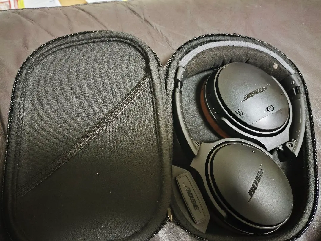 Bose QuietComfort 35 無線耳機 的縮圖