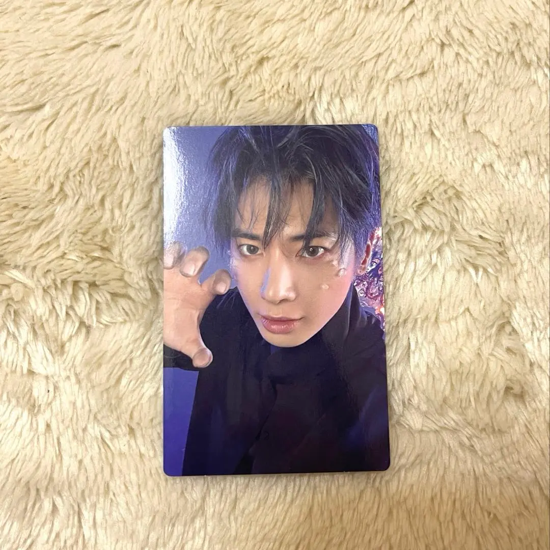Thumbnail of txt Taehyun trading card