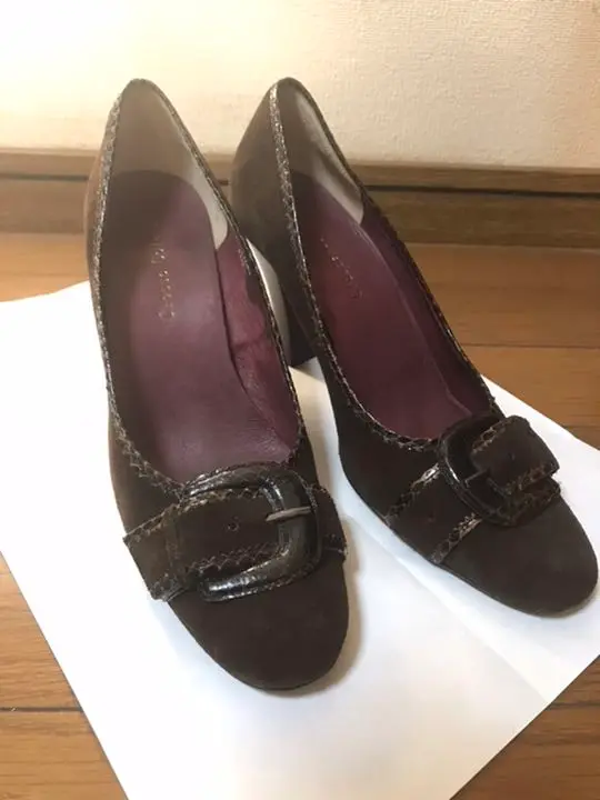 新品クラッセコローレ紫リアルファーコサージュスエード革靴