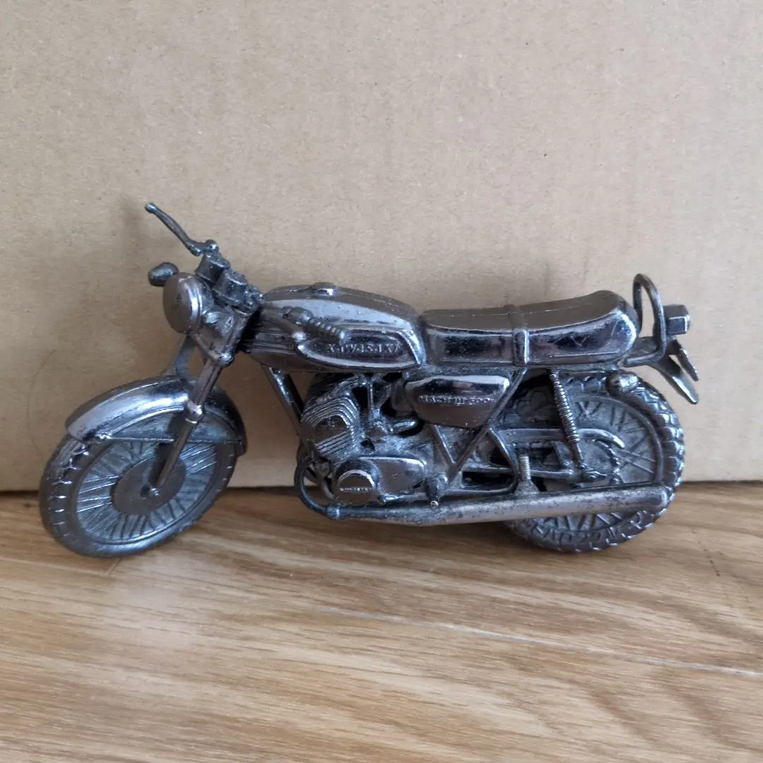 Thumbnail of KAWASAKI Motorcycle Figure