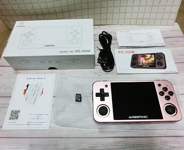 中華エミュレータ ANBERNIC RG350M ピンク 絶大な人気を誇る中華ゲーム機「RG350M」を実機レビュー。初心者