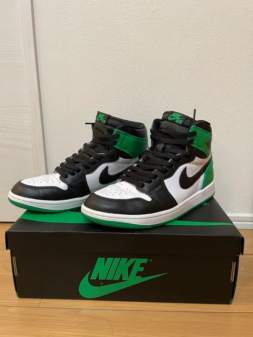 ナイキ NIKE AIR JORDAN 1 HIGH RETRO 