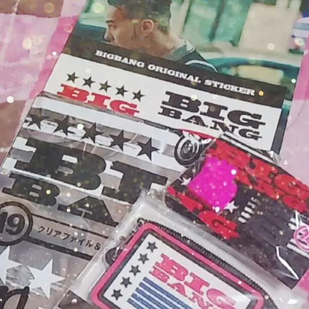BIGBANG V.I VI スンリ V WORLD CD アルバム ステッカー BIGBANG V.I VI スンリ V WORLD CD アルバム ステッカー - メルカリ