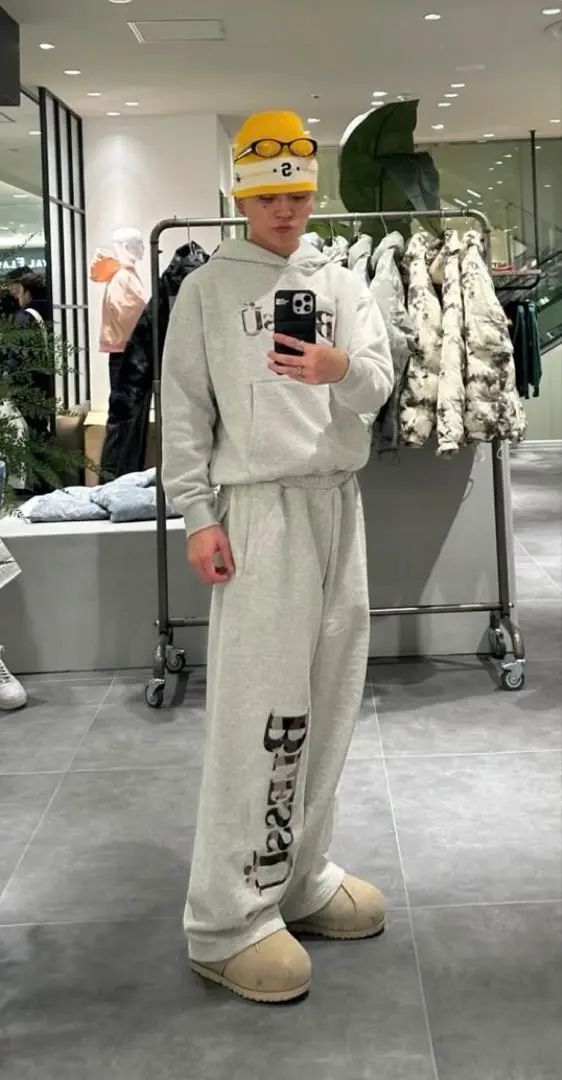 ブレスユー スウェットパンツLサイズ完売品