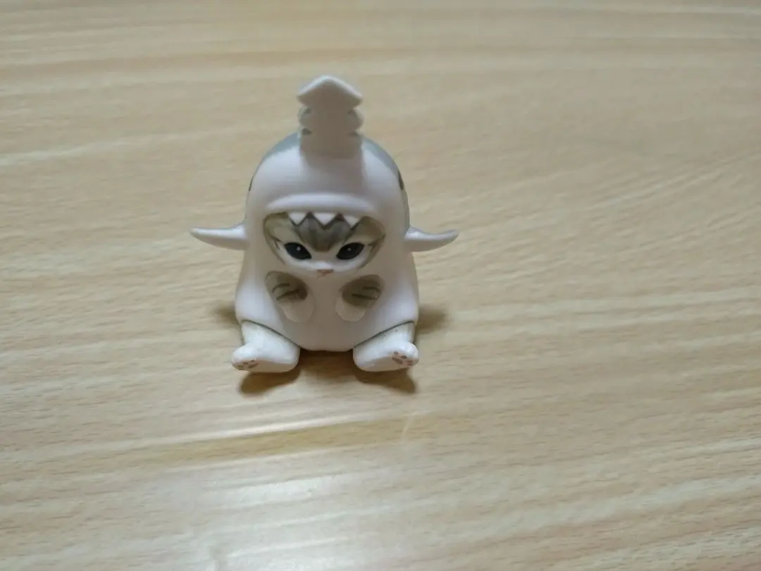 鯊魚喵扭蛋模型 白色 的縮圖