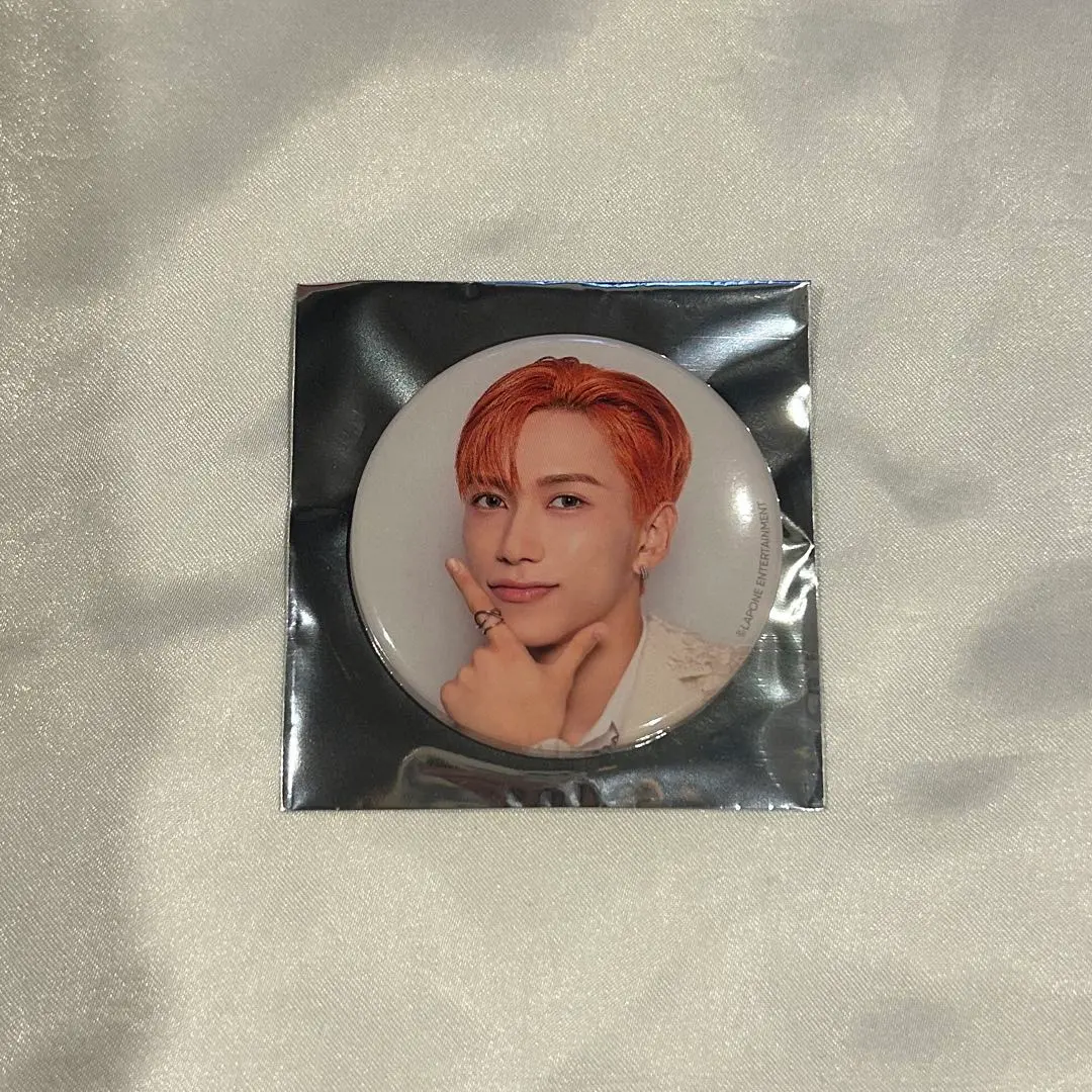 Thumbnail of INI Rihito Ikezaki XQUARE MASTERPIECE Can Badge