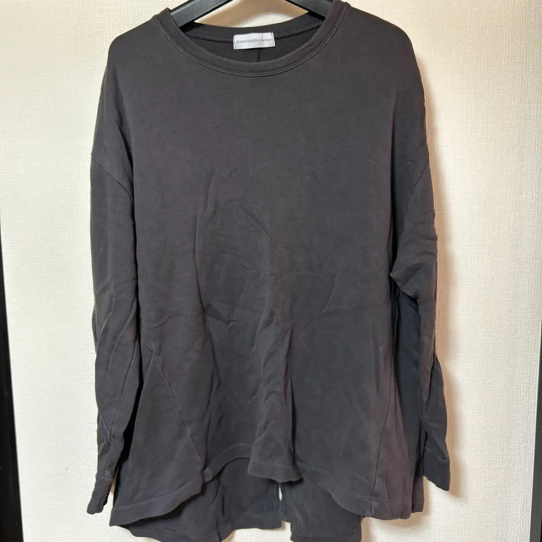 Thumbnail of SEASON REASON Dark Gray Long Sleeve Sweatshirt