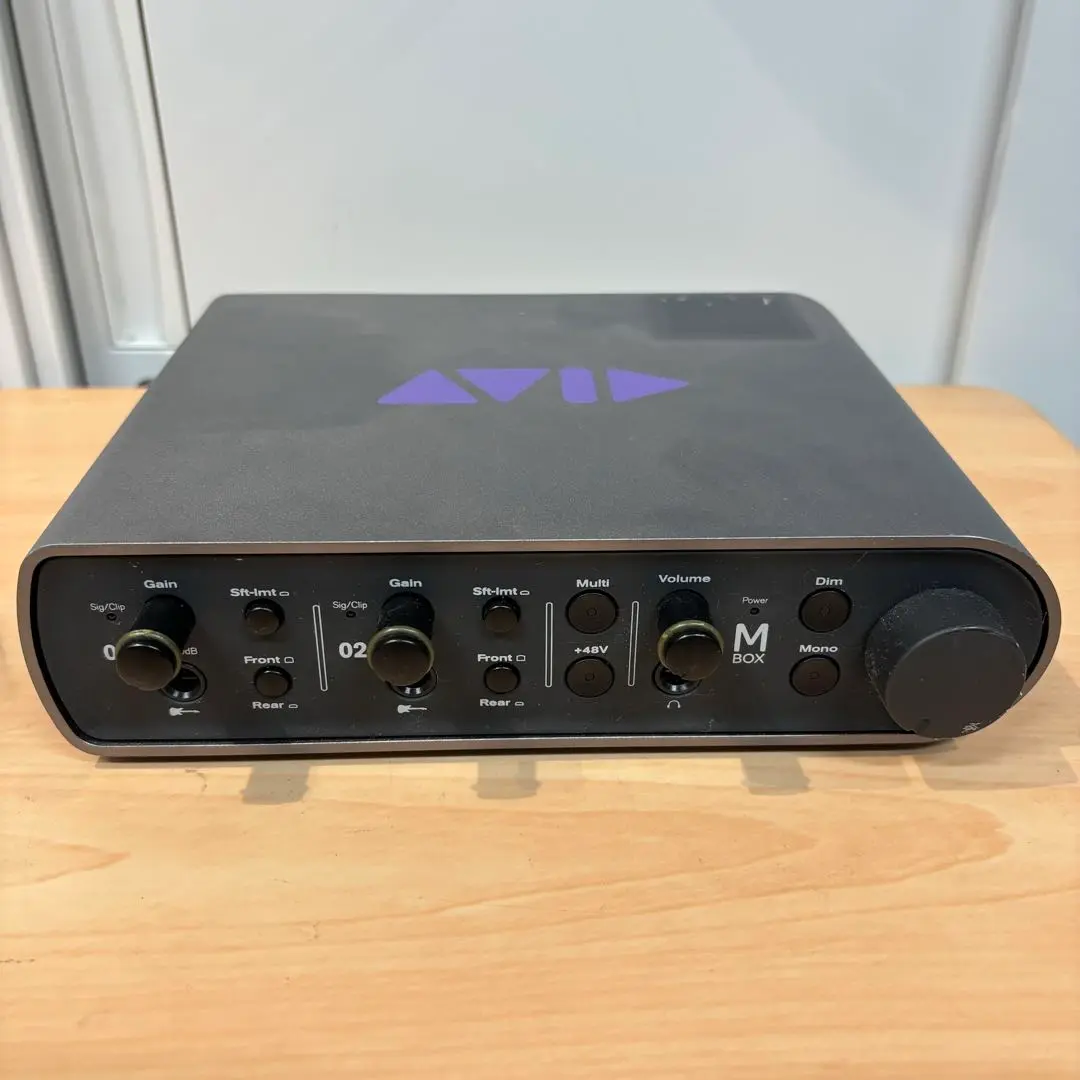 新品に近い Avid Mbox 4x4オーディオインターフェイス 動作確認済み Avid】あの「MBOX」の名を冠した、ProToolsサブスク版付属のUSB