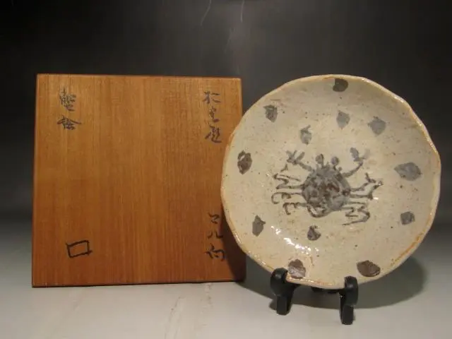 北大路魯山人作　織部　蟹絵　皿　時代箱付　V　R7715 北大路魯山人作 織部 蟹絵 皿 時代箱付 V R7715 - メルカリ