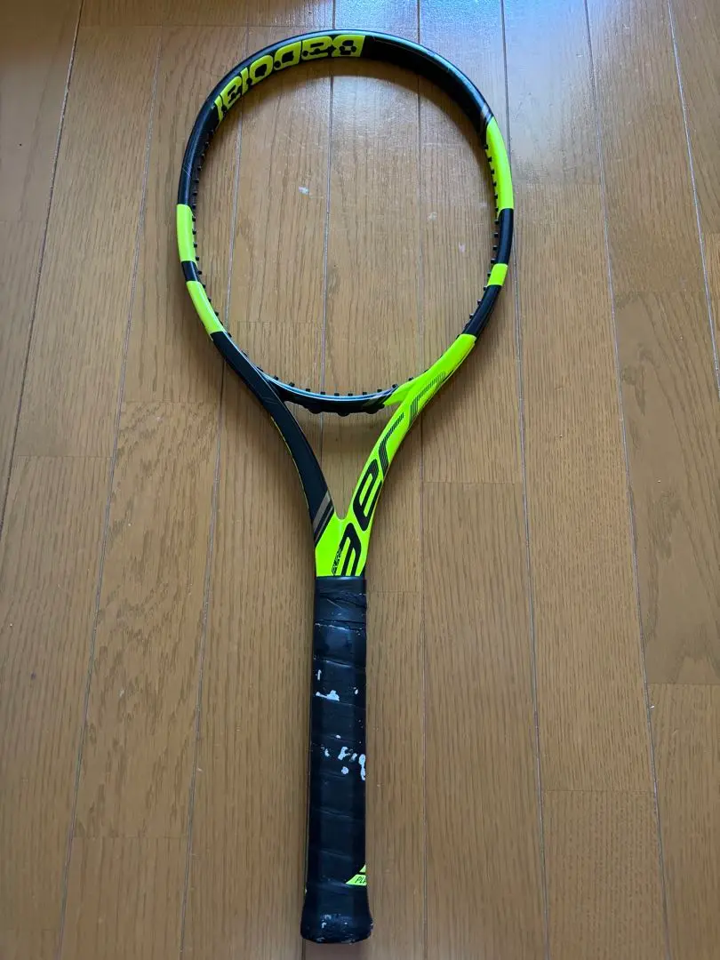 【極美品】Babolat ピュアアエロ（2016）海外正規品 希少】ピュアアエロVS 2016 US限定カラー｜Yahoo!フリマ（旧