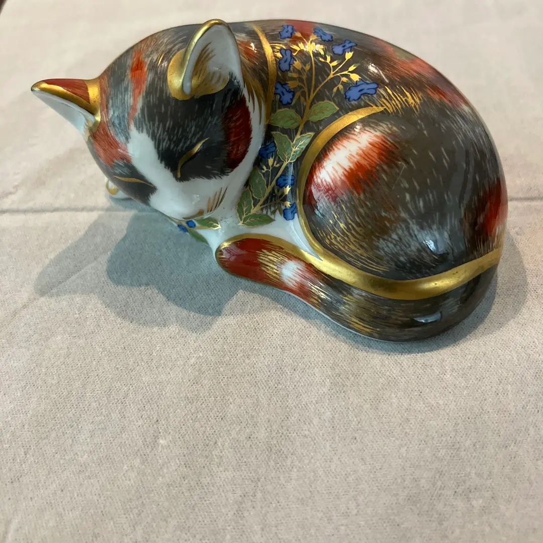 Vintageロイヤルクラウンダービー・英国 ペーパーウエイト猫フィギュアリン イギリス ROYAL CROWN DERBY(ロイヤルクラウンダービー