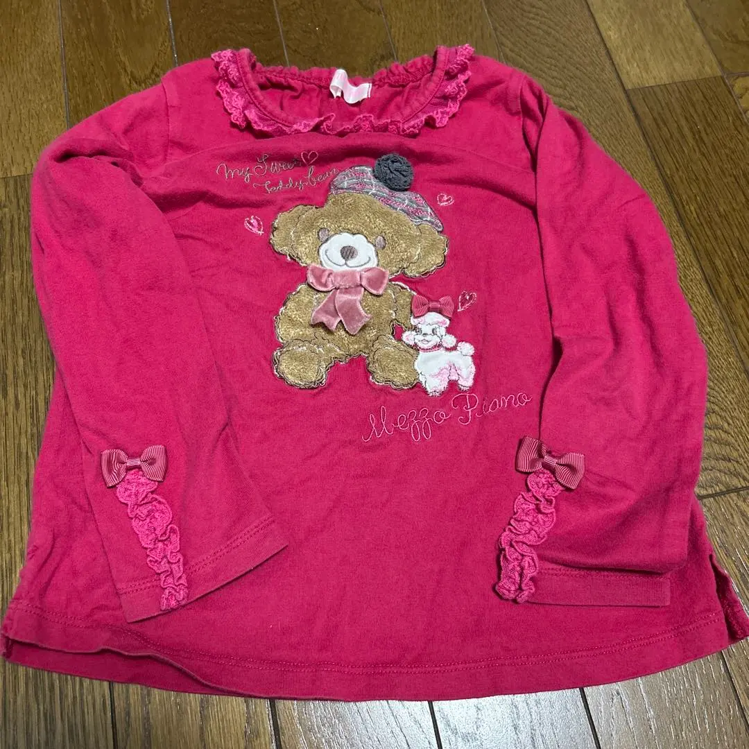 Thumbnail of Mezzo Piano Bear Long-Sleeved Red Cut-and-Sew Top
