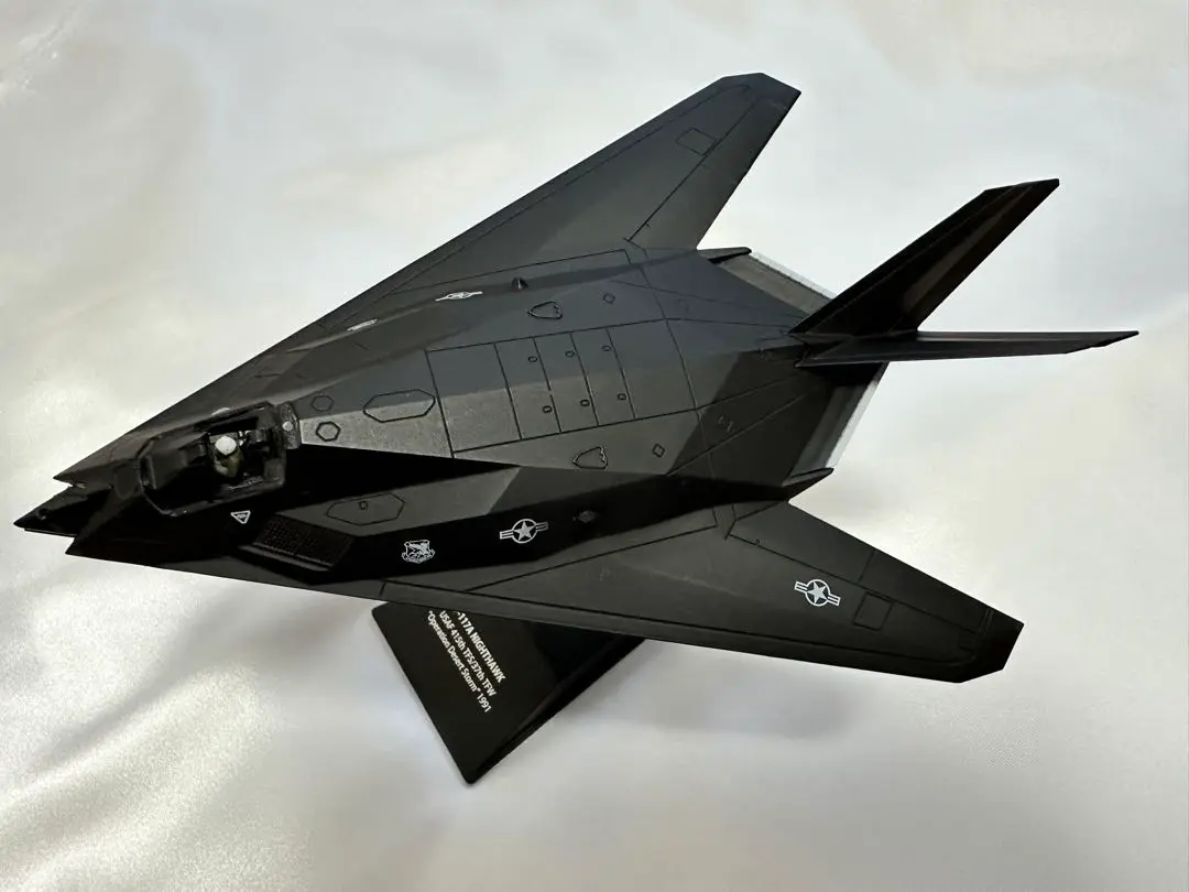 世界初の実用ステルス機 F-117「ナイトホーク」初飛行-1981.6.18