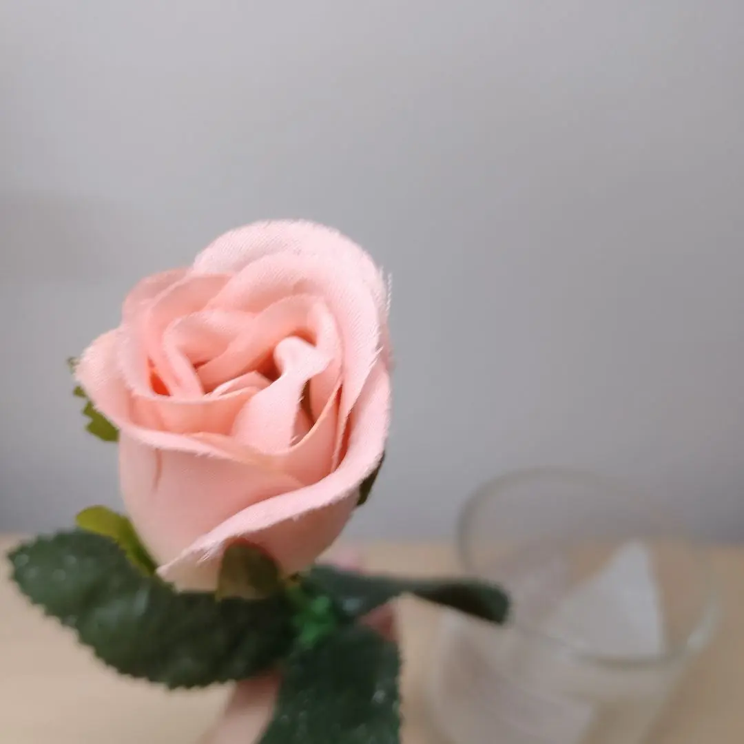 Thumbnail of Pink tulip fabric craft flower