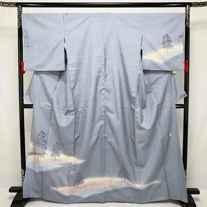 Thumbnail of Lily Flower, Houmongi (Visiting Kimono), Hakusan Tsumugi Silk, Yuzen Dyeing with Gradation, Signature: Yoshiaki Yo, Pure Silk, F008