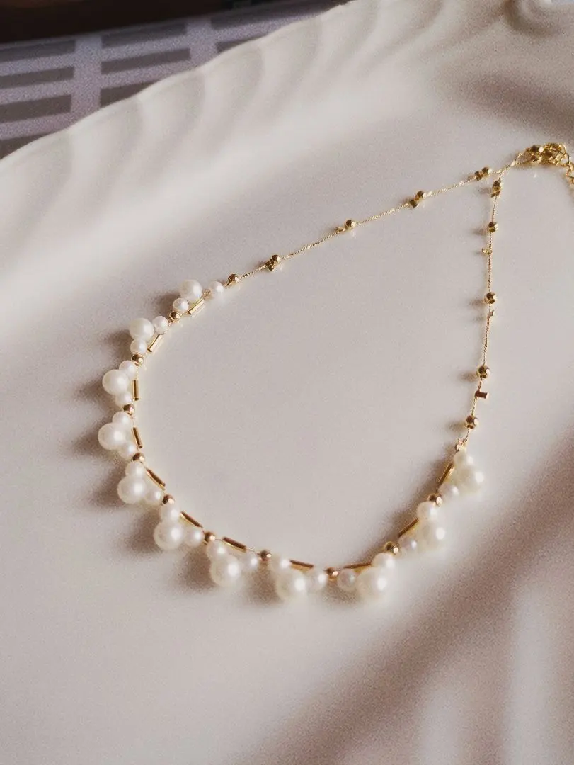 Thumbnail of Necklace, pearl, beads, gold, imitation