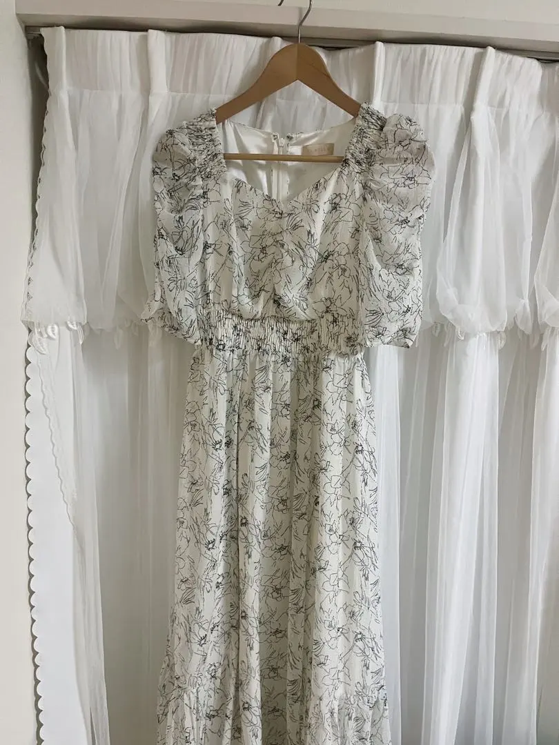 安米爾 抓皺洋裝 的縮圖