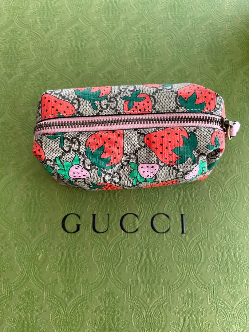 2025年最新】gucciいちごポーチの人気アイテム - メルカリ 2025年最新】gucciいちごポーチの人気アイテム - メルカリ