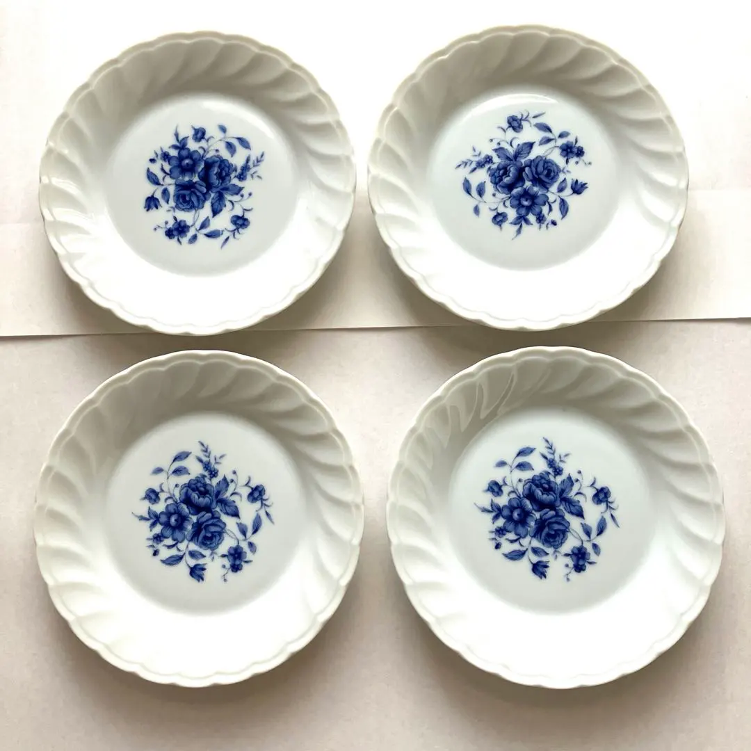 Thumbnail of Set of 4 small plates with blue floral pattern