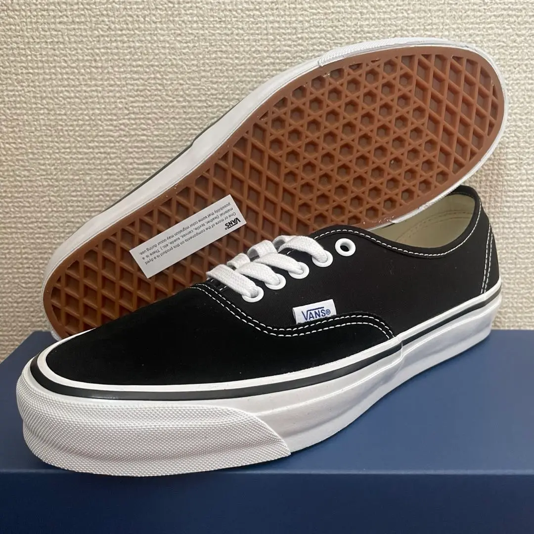 Vans スリッポン キスマークプリント VANS新作スニーカー、中国伝統モチーフの「オーセンティック
