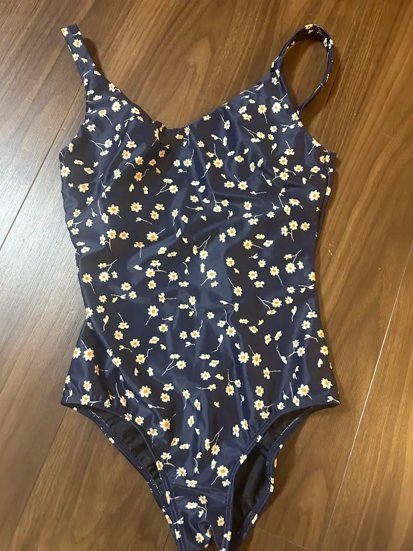 2025年最新】corally swimの人気アイテム - メルカリ